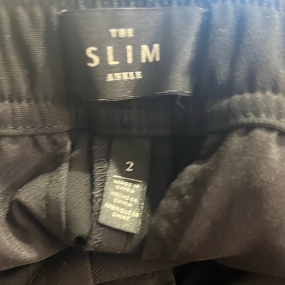 WHBM The Slim Ankle Cuffed Black With Silver Stripe Pants Sz 2 NWOT - Picture 3 of 9